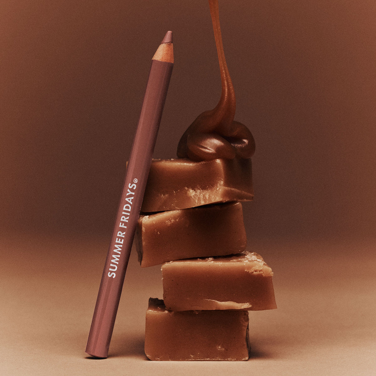 softline-lip-liner-toffee-w7 Liners-Toffee-2.jpg